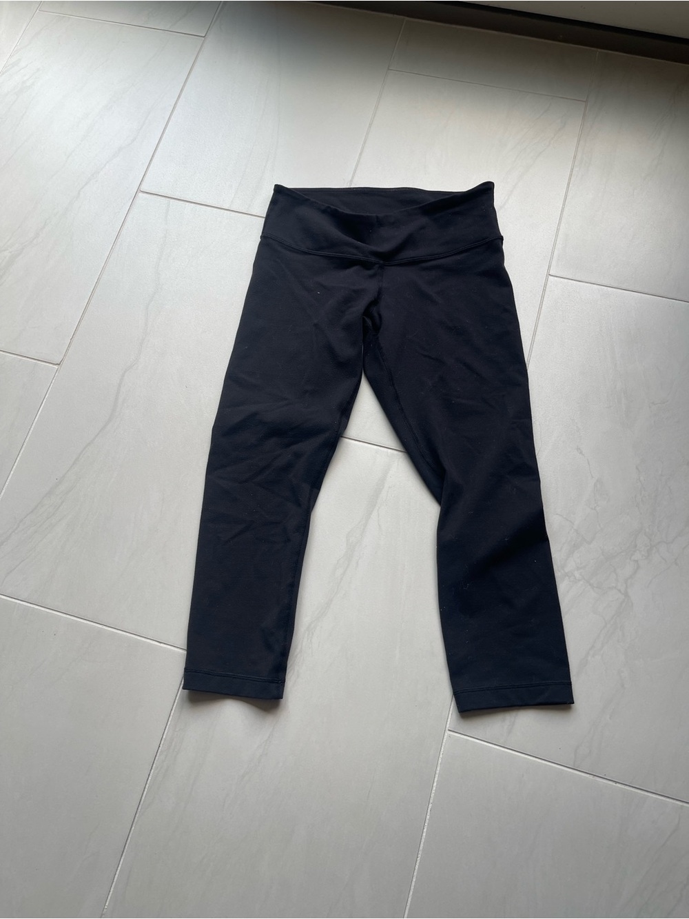 LULULEMON Crop Leggings